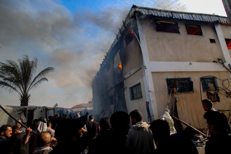 maisons incendiées à Gaza