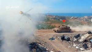 les combattants de la résistance ciblent un char israélien