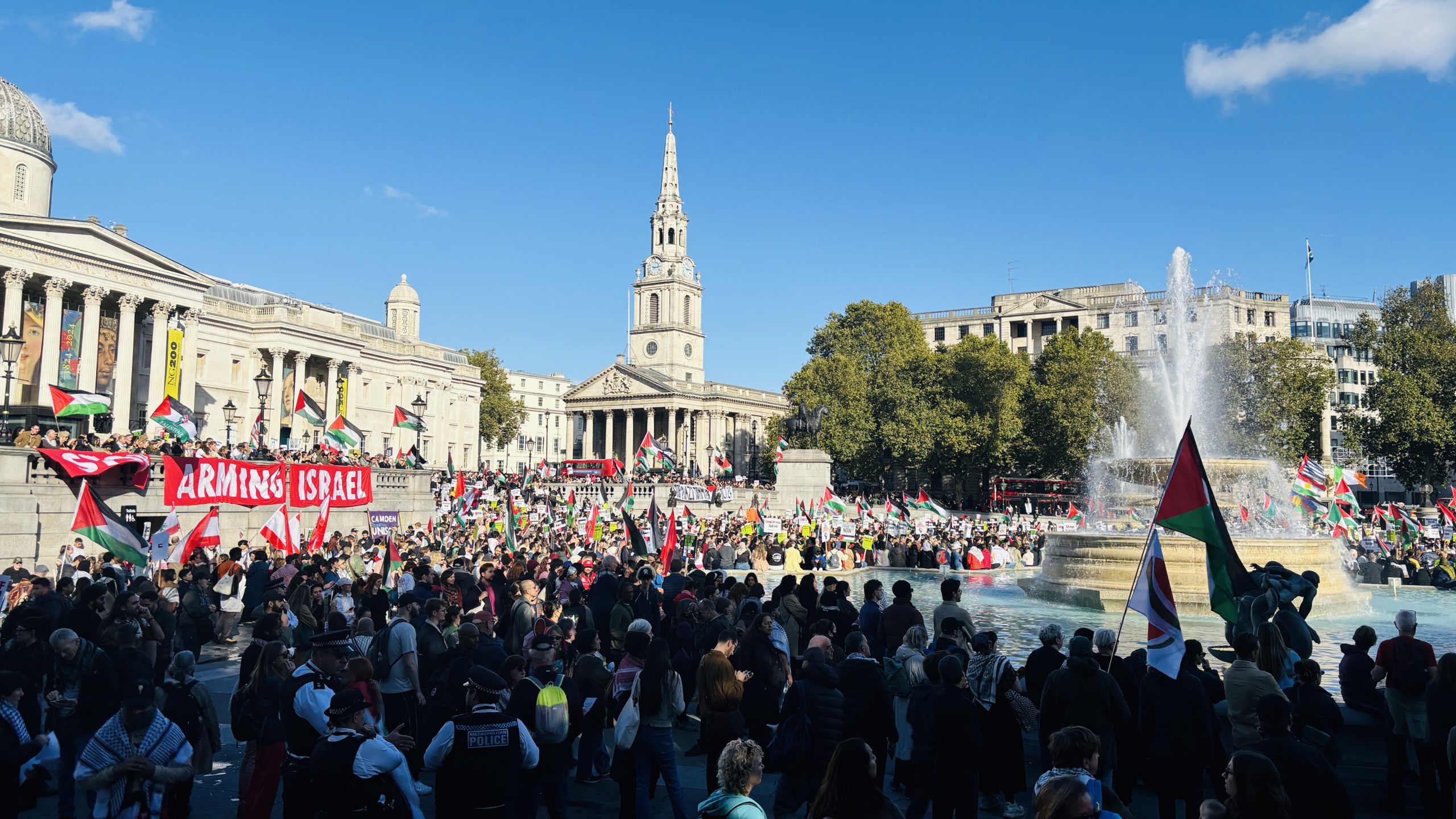 manifestation à London contre les agressions israéliennes